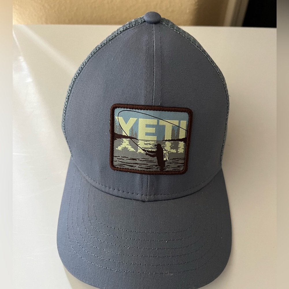 Yeti hat
